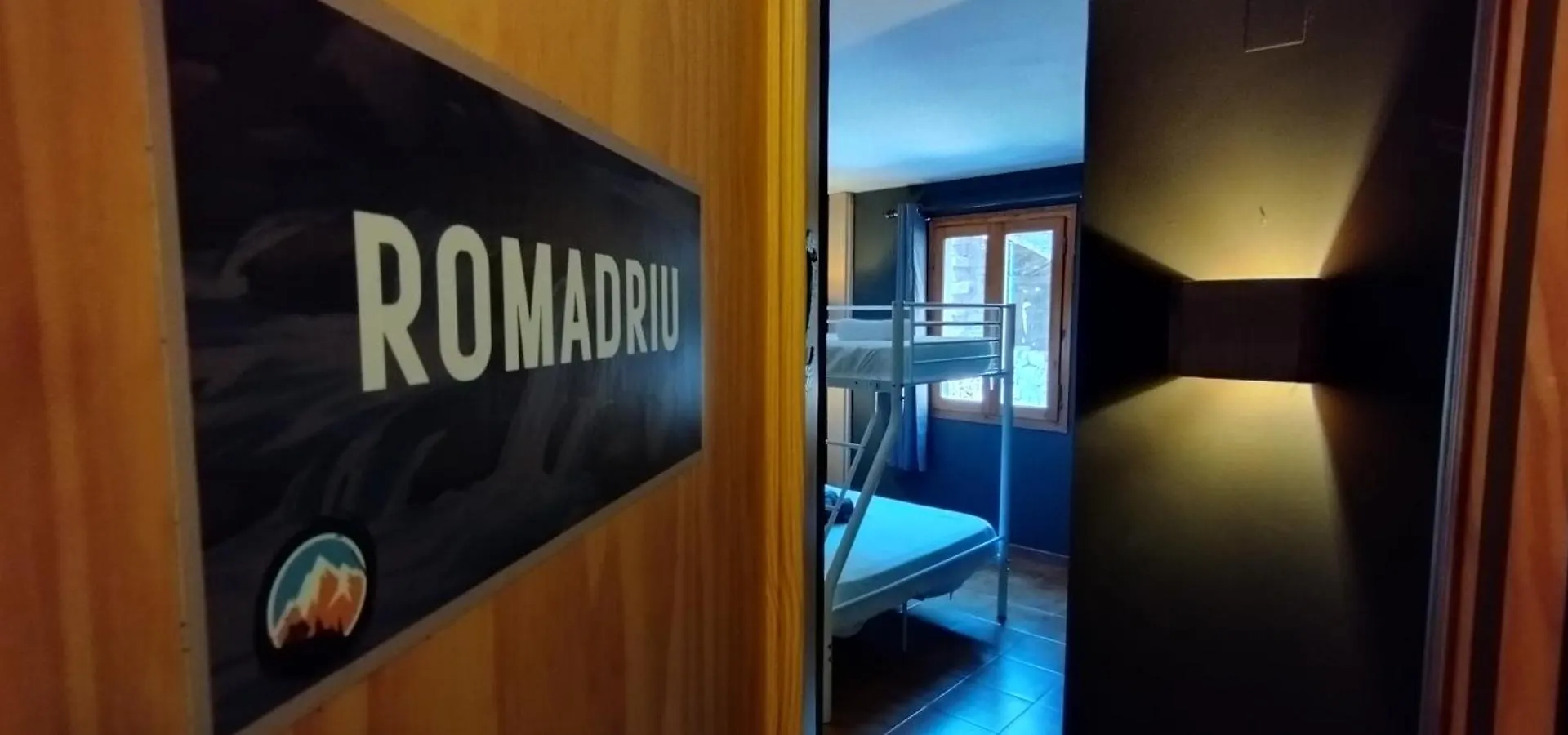 בית הארחה Baró Hostal Casa Pirineus & Deportes De Aventura ספרד