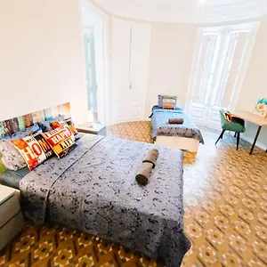 By Plaza Catalunya Hostal Barcelona