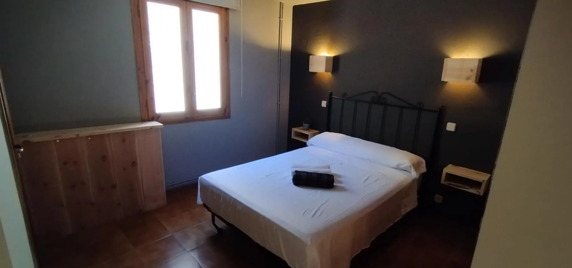 Hostal Casa Pirineus & Deportes De Aventura Baro  0*, Baro (Catalonia) Spain