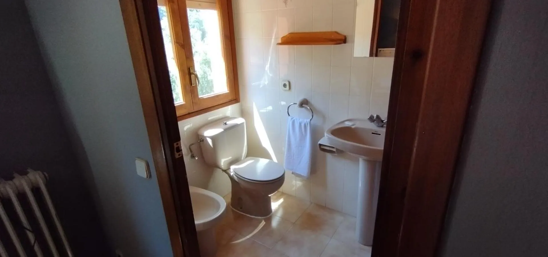 Hostal Casa Pirineus & Deportes De Aventura Baro  0*, Baro (Catalonia) Spain
