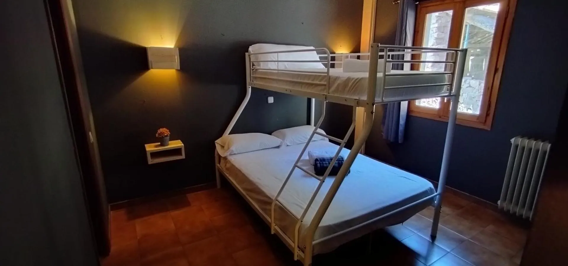 Hostal Casa Pirineus & Deportes De Aventura Baro  Baro (Catalonia)