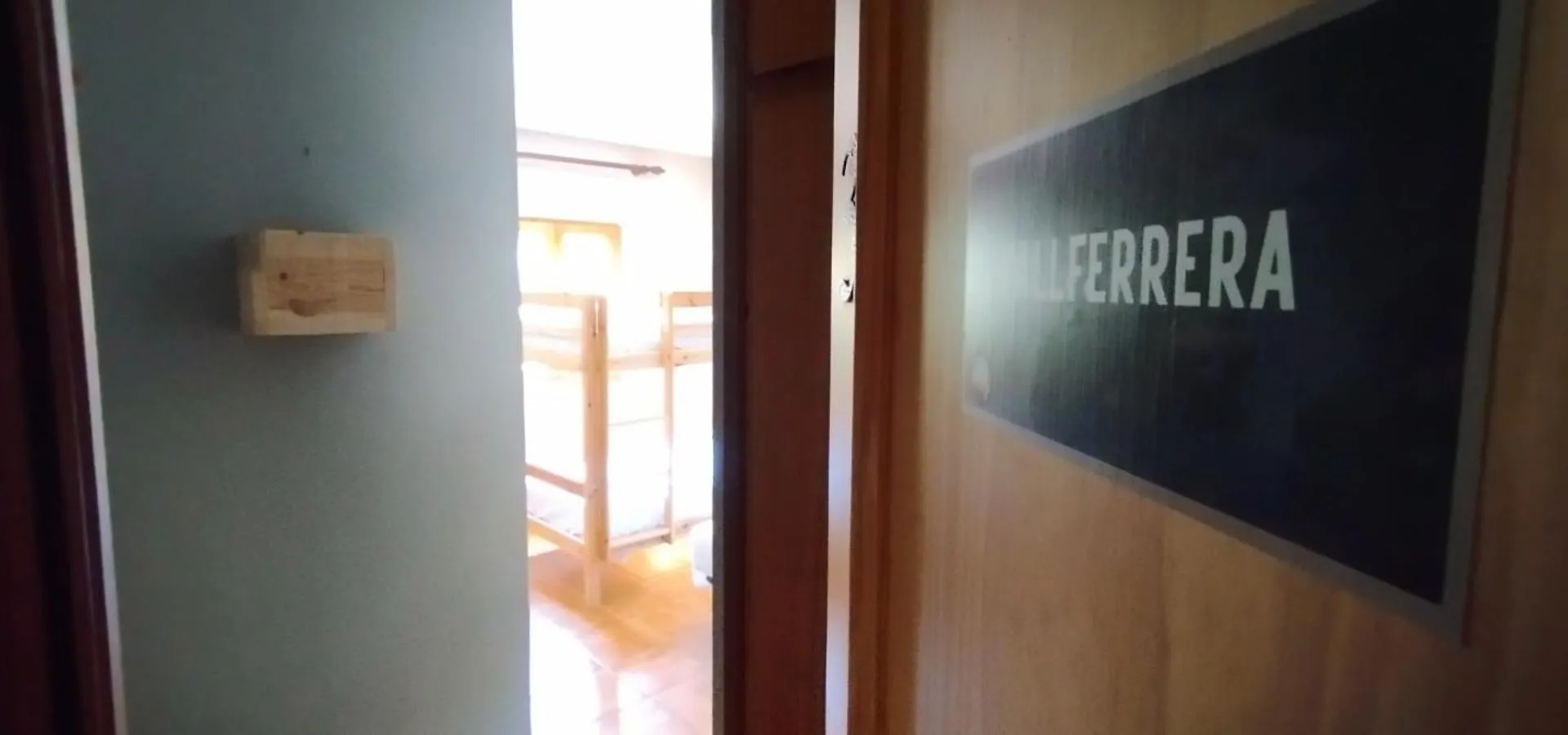 Guest house Hostal Casa Pirineus & Deportes De Aventura Baro